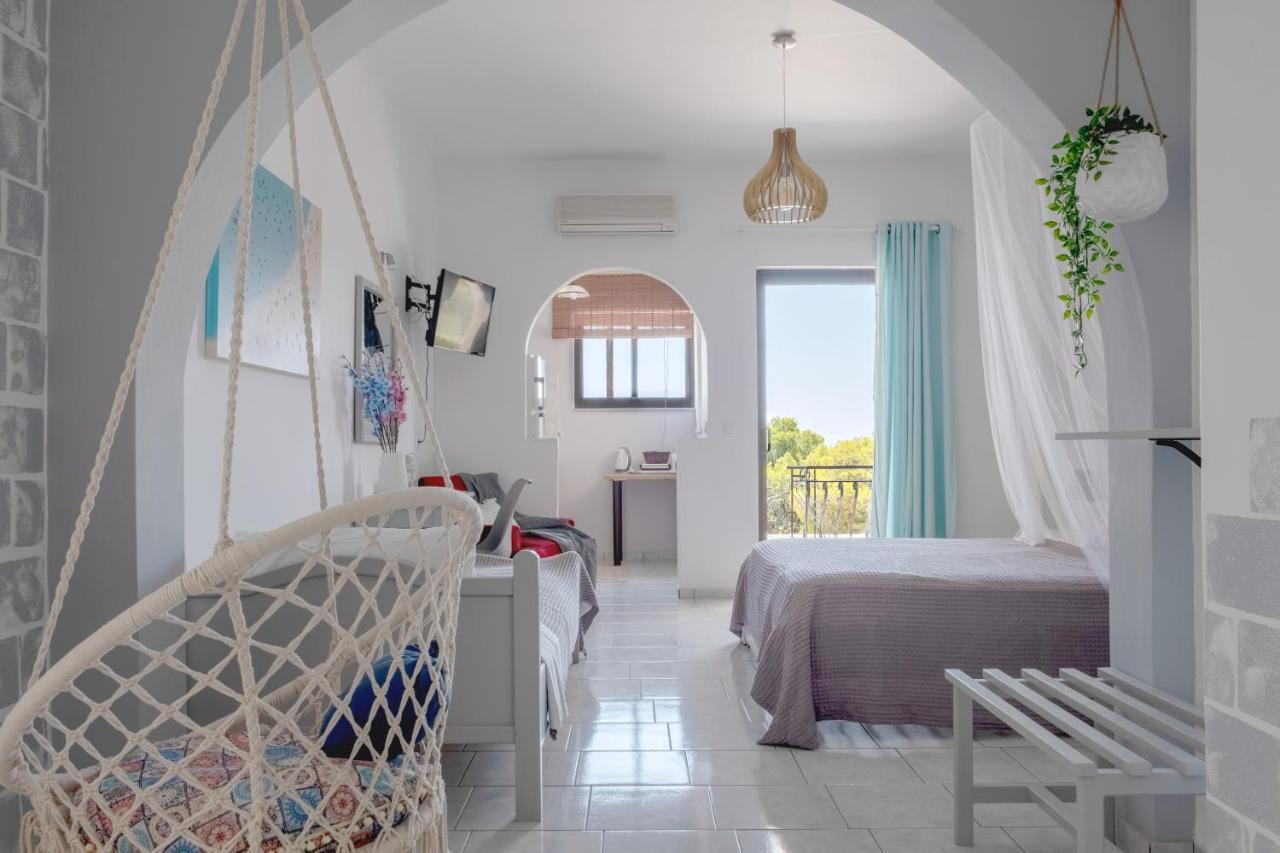 Pefkides Aegina Boutique Apartments Agía Marína Exterior foto