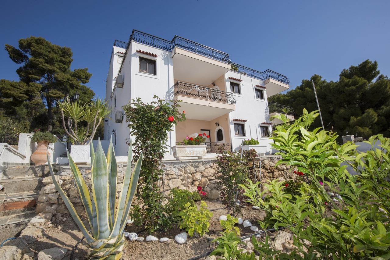 Pefkides Aegina Boutique Apartments Agía Marína Exterior foto